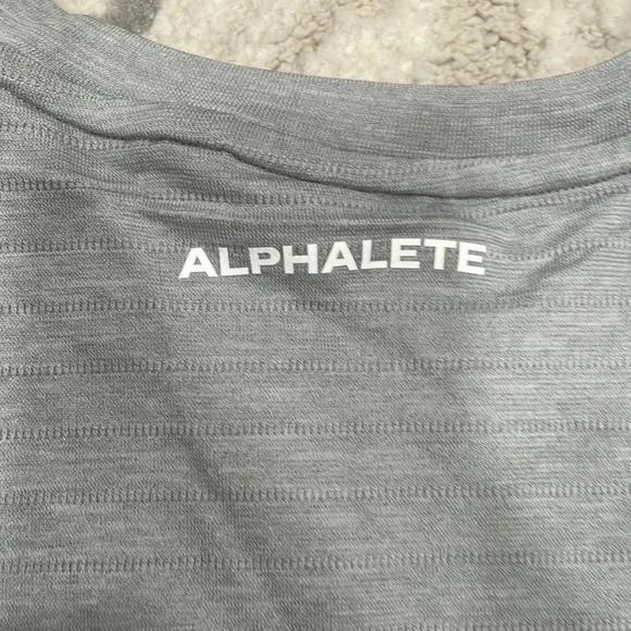 ALPHALETE HERO SEAMLESS TEE- SMOKE BOMB SIZE L - Picture 3 of 9